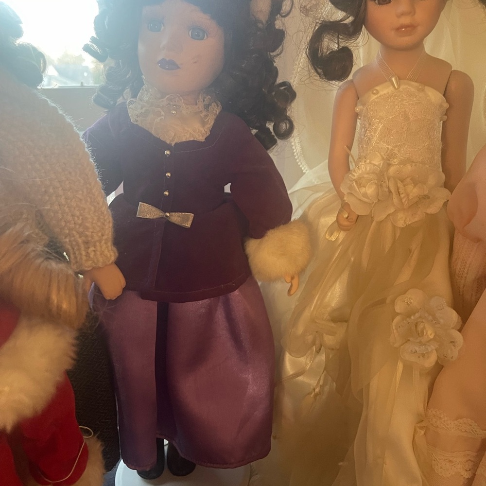 Porcelain dolls different styles - Picture 5 of 6